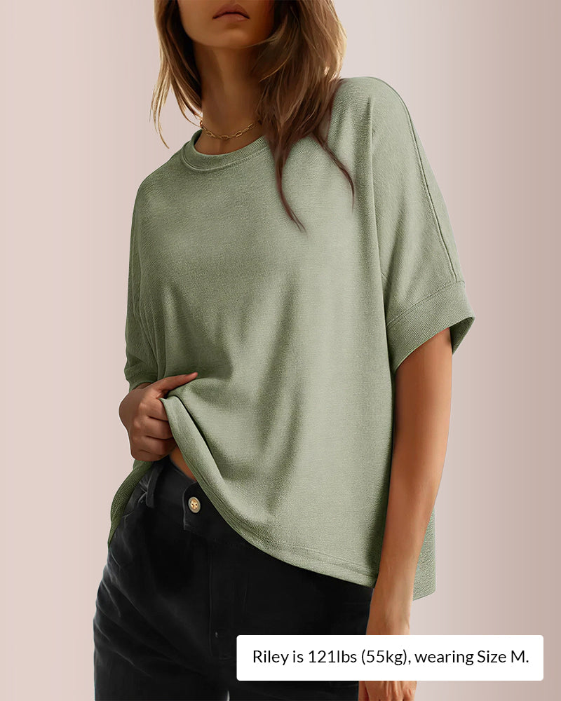 Curvvvy® Women’s Oversized Basic Tee