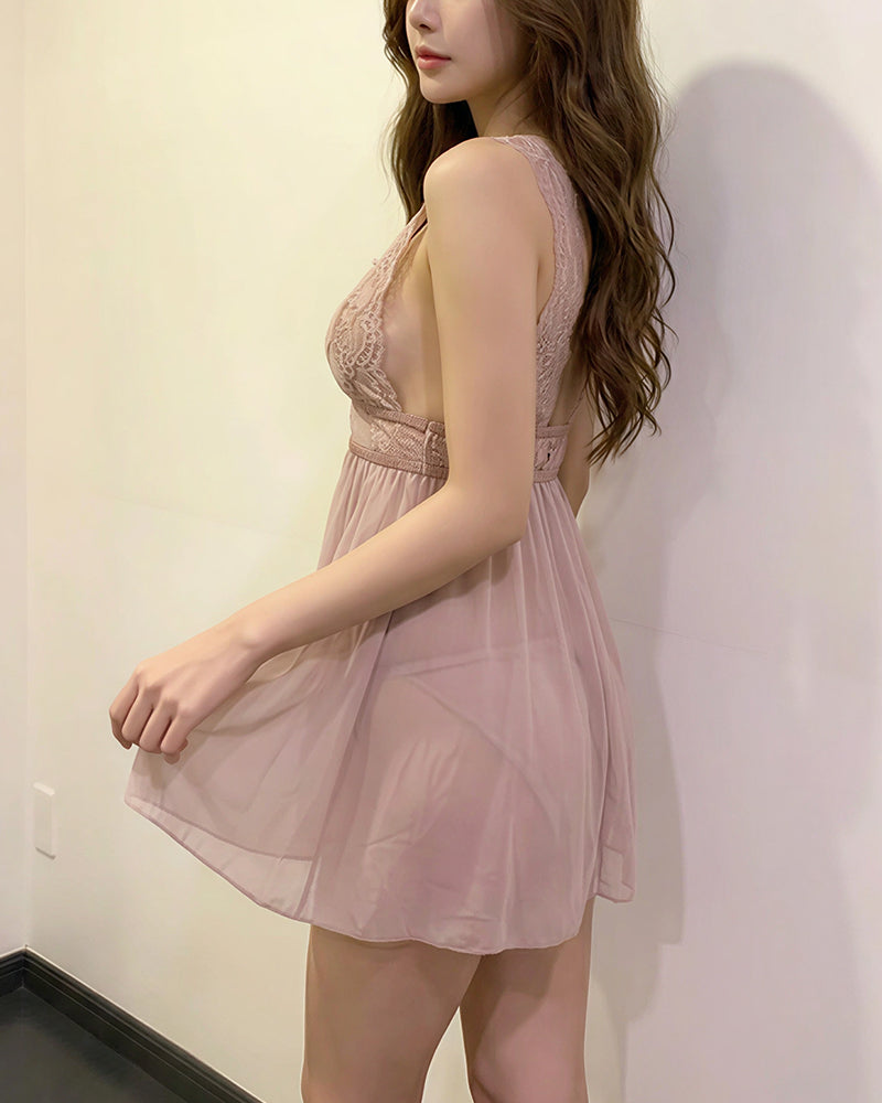 Curvvvy® Deep V Lace Babydoll Chemise Set