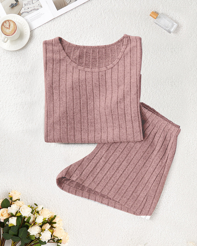 Curvvvy® Ribbed Tee & Shorts Lounge Set