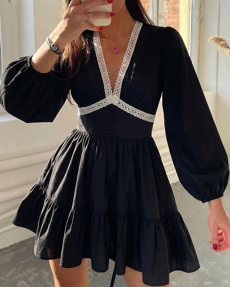 Curvvvy® Deep V-Neck Lace Trim Floral Puff Sleeve Mini Dress