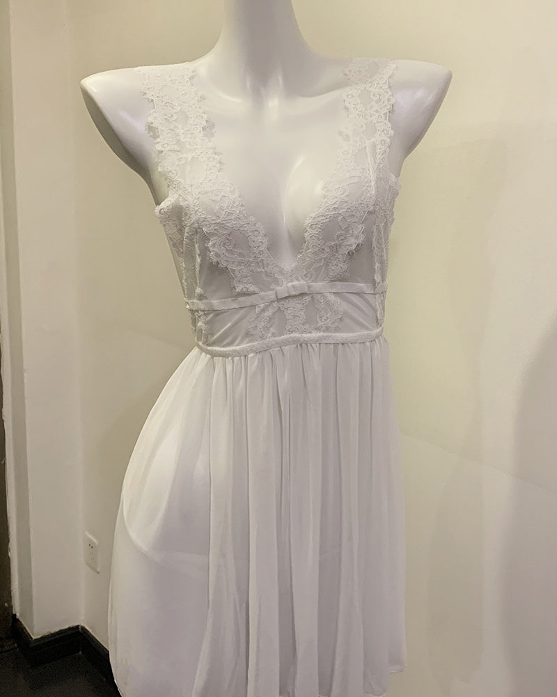 Curvvvy® Deep V Lace Babydoll Chemise Set