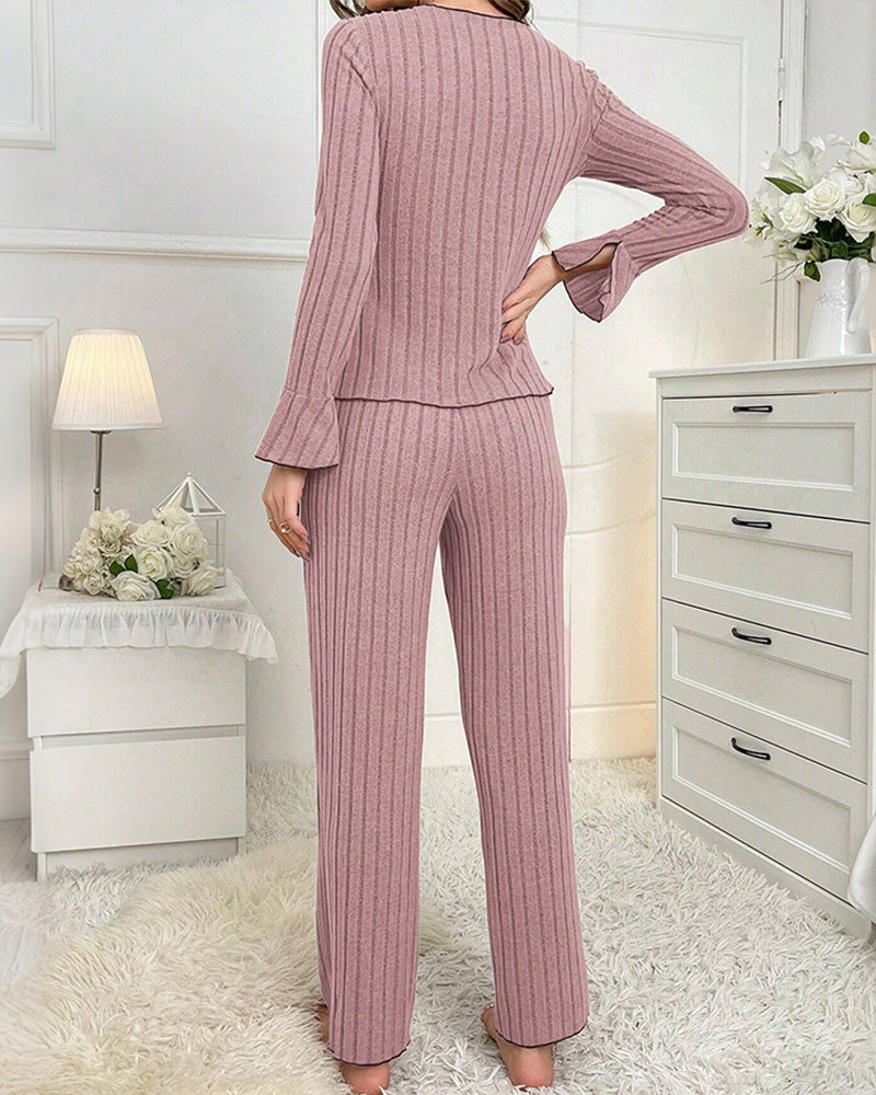 Curvvvy® Homewear set with a lapel bow tie